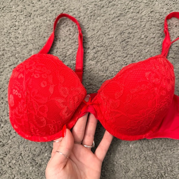 Forever 21 Red Lace Push Up Bra with Bow Sexy Valentine’s Day Lingerie Size 36C - Picture 3 of 6